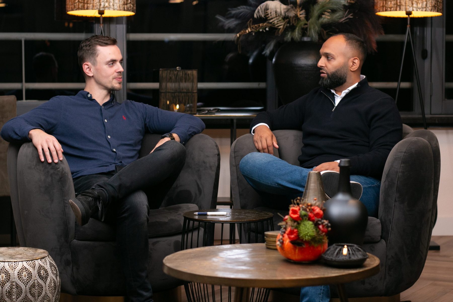 Roy Vermolen en Ashwin Manna in gesprek.